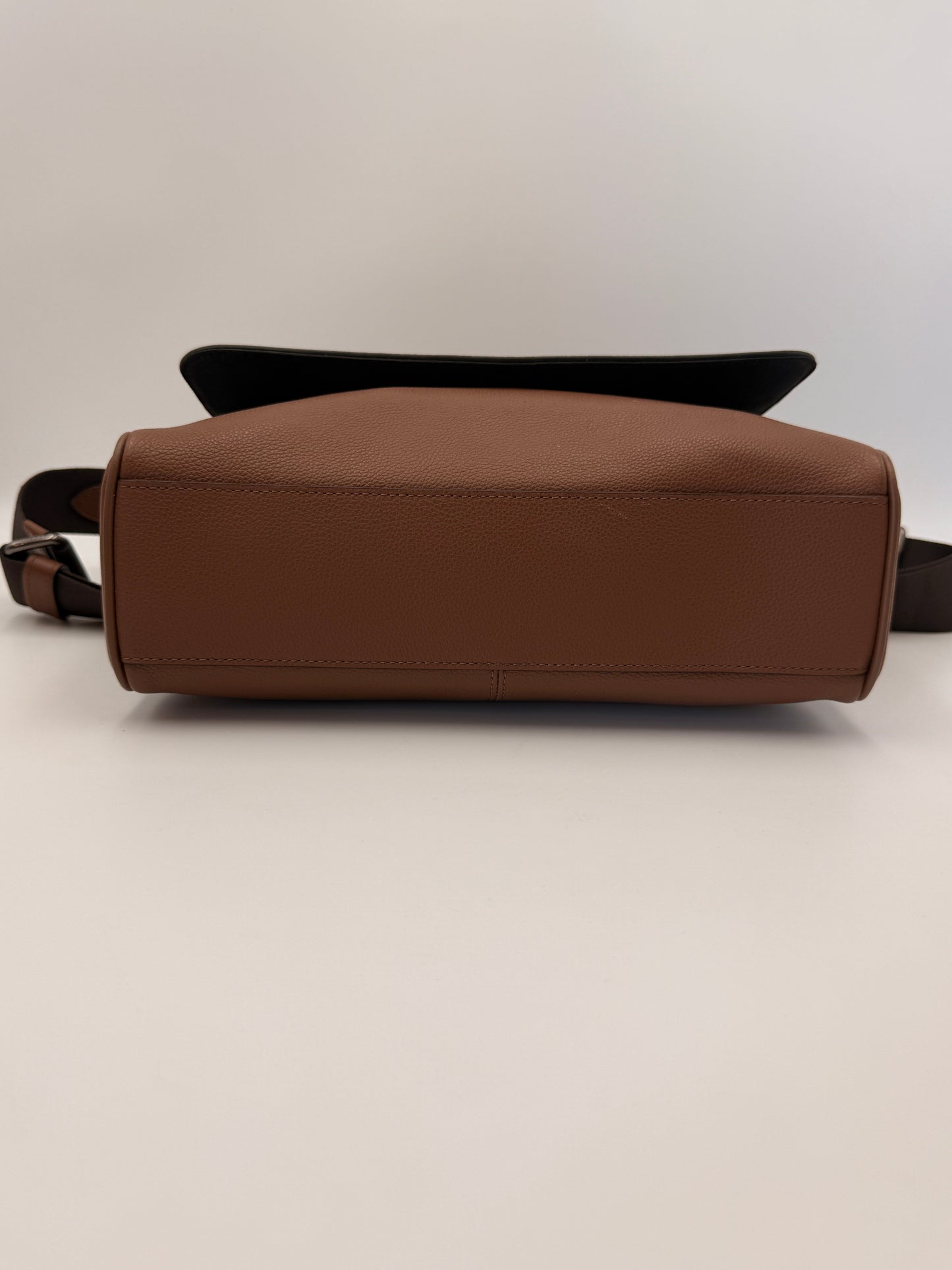 NWT Coach Charles Messenger Bag