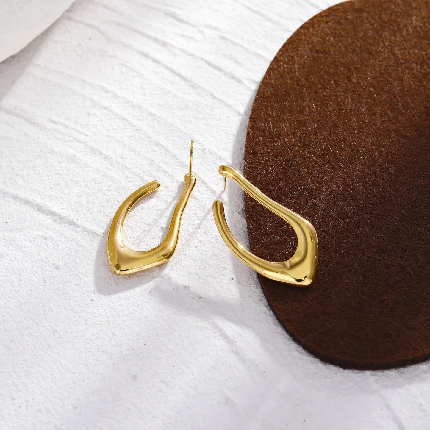 Hackney Nine TARAJI Abstract Shaped Hoop Earrings in Gold