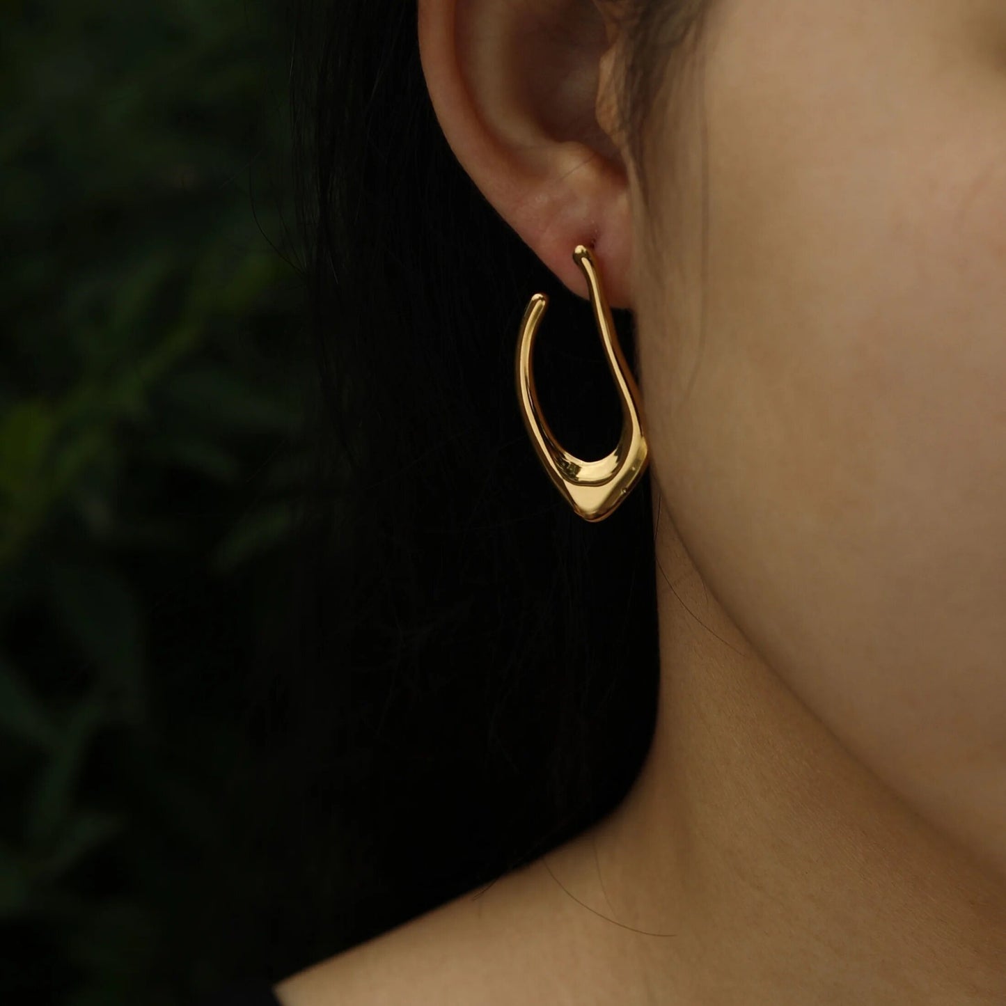 Hackney Nine TARAJI Abstract Shaped Hoop Earrings in Gold