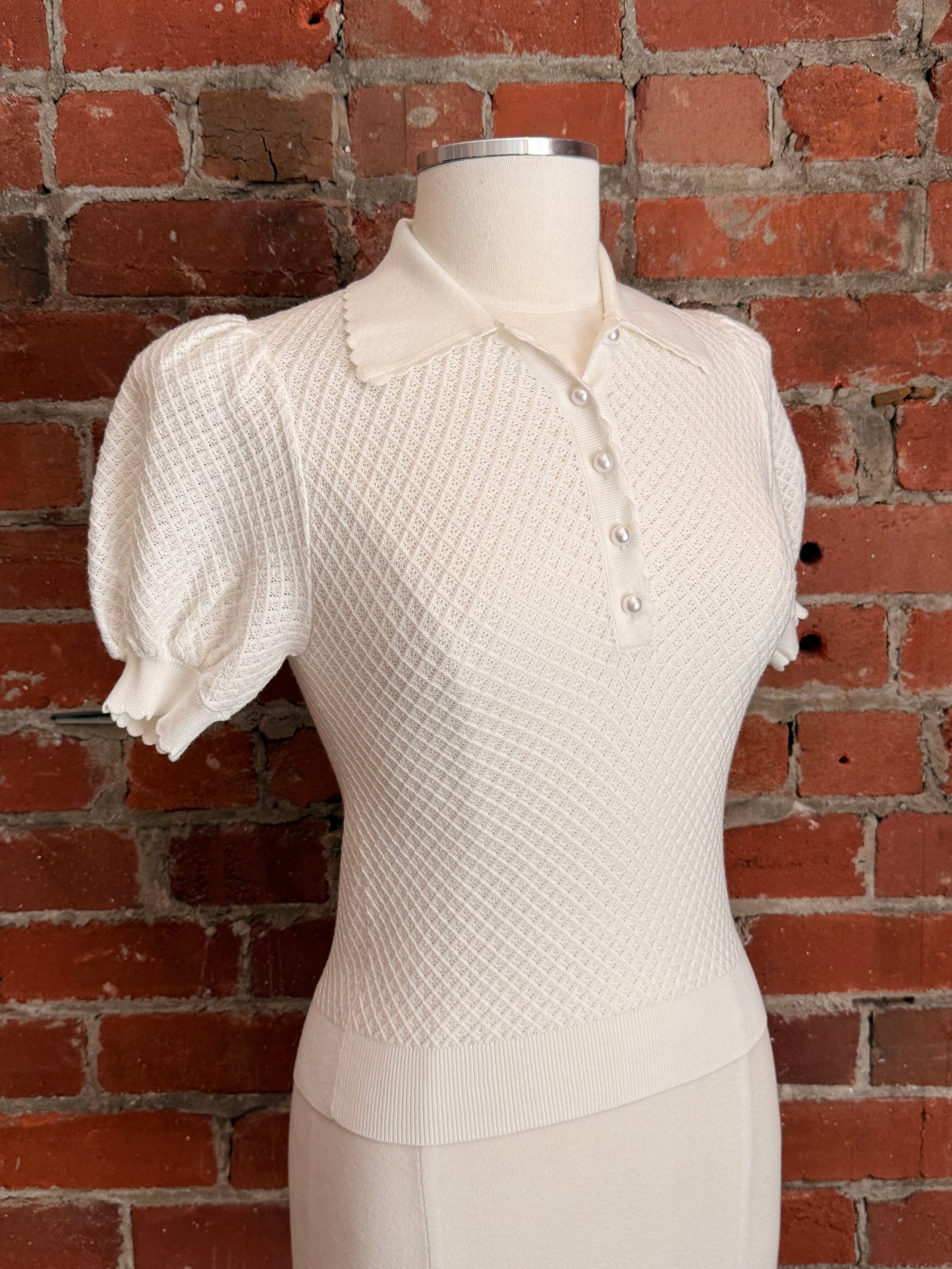 NWT Alice & Olivia Ramona Short Sleeve Pointelle Top | SZ S