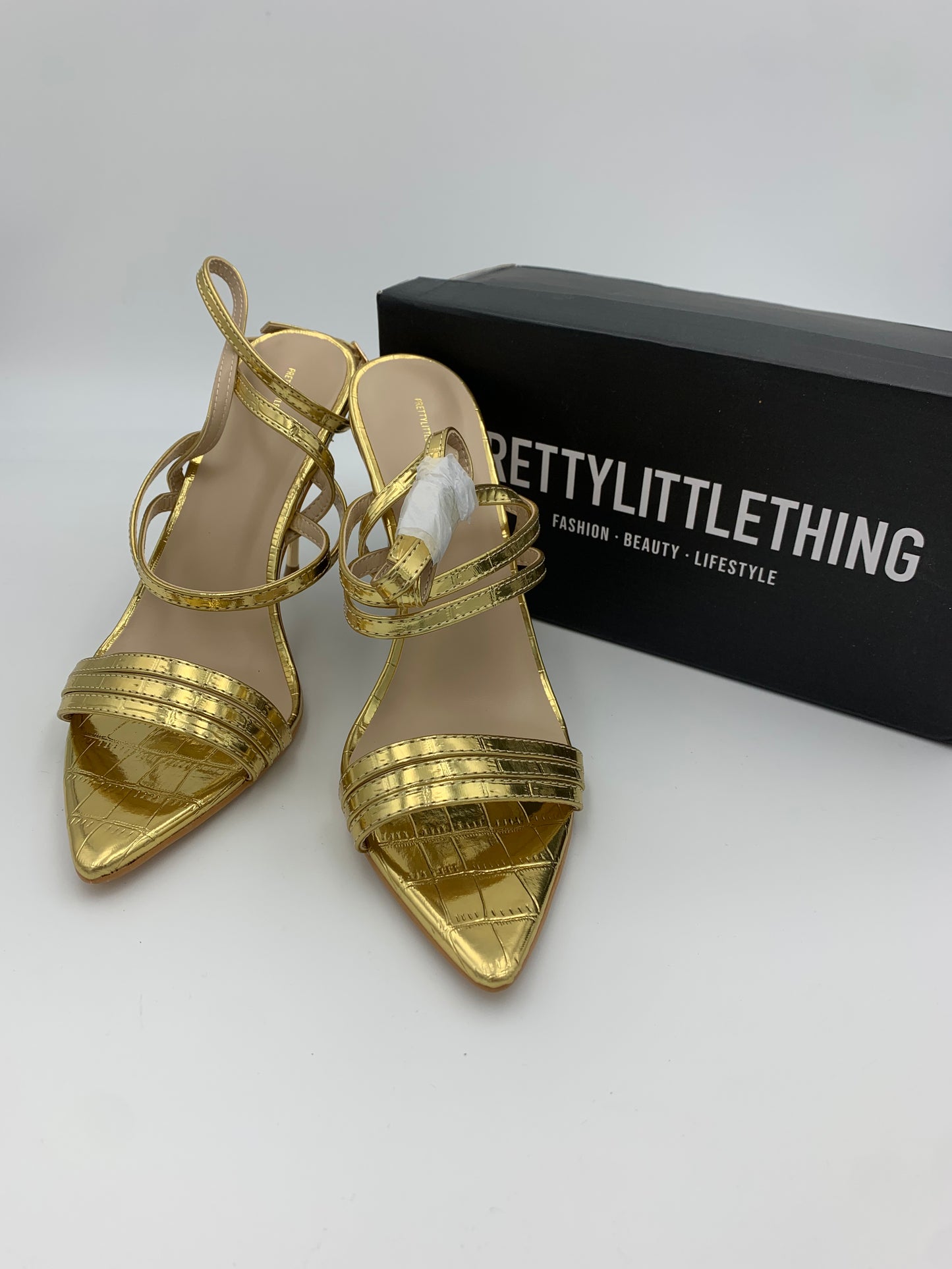 Pretty Little Things Gold Point Toe Pin Heels Double Strap Heels Sandals | SZ 9 | NIB