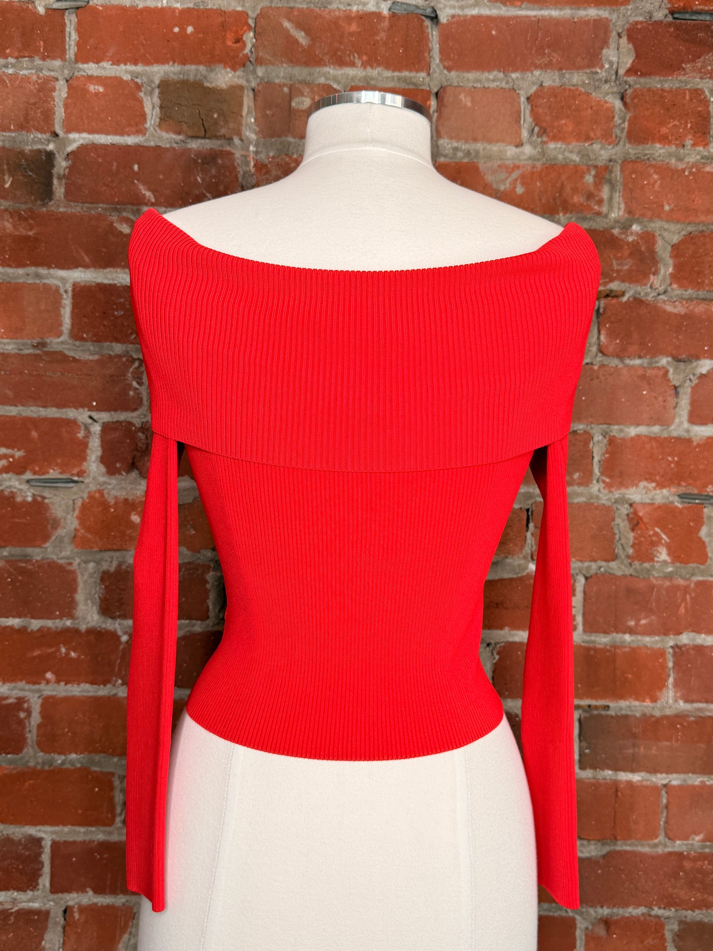 NWT Alice + Olivia Dolan Off-The-Shoulder Pullover | SZ S