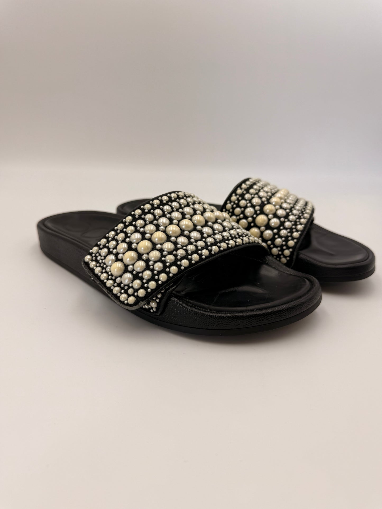 Jimmy Choo Fitz Leather Pearl Slides | SZ 39