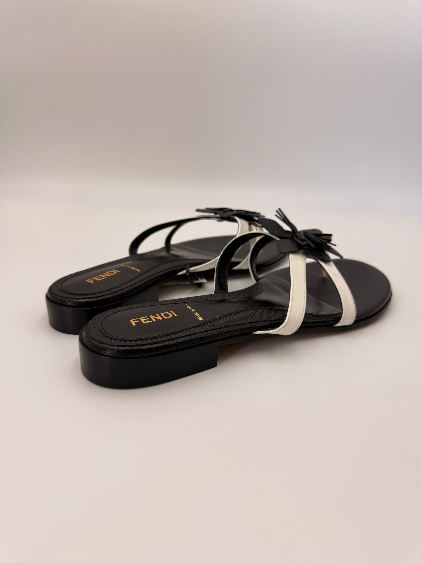 Fendi Jungle Flower Sandals | SZ 39