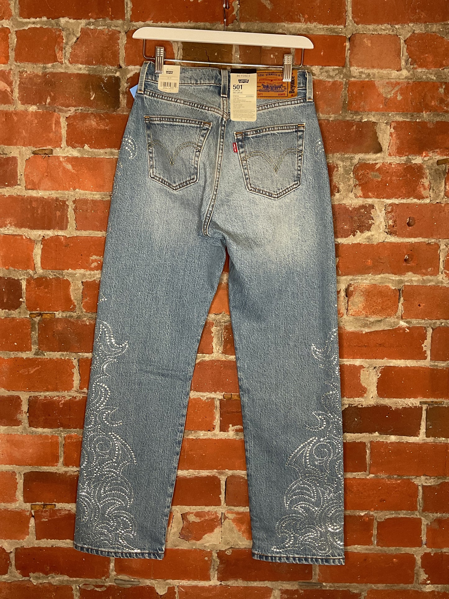 NWT Beyoncé x Levi’s 501 Curve Jeans | SZ 26