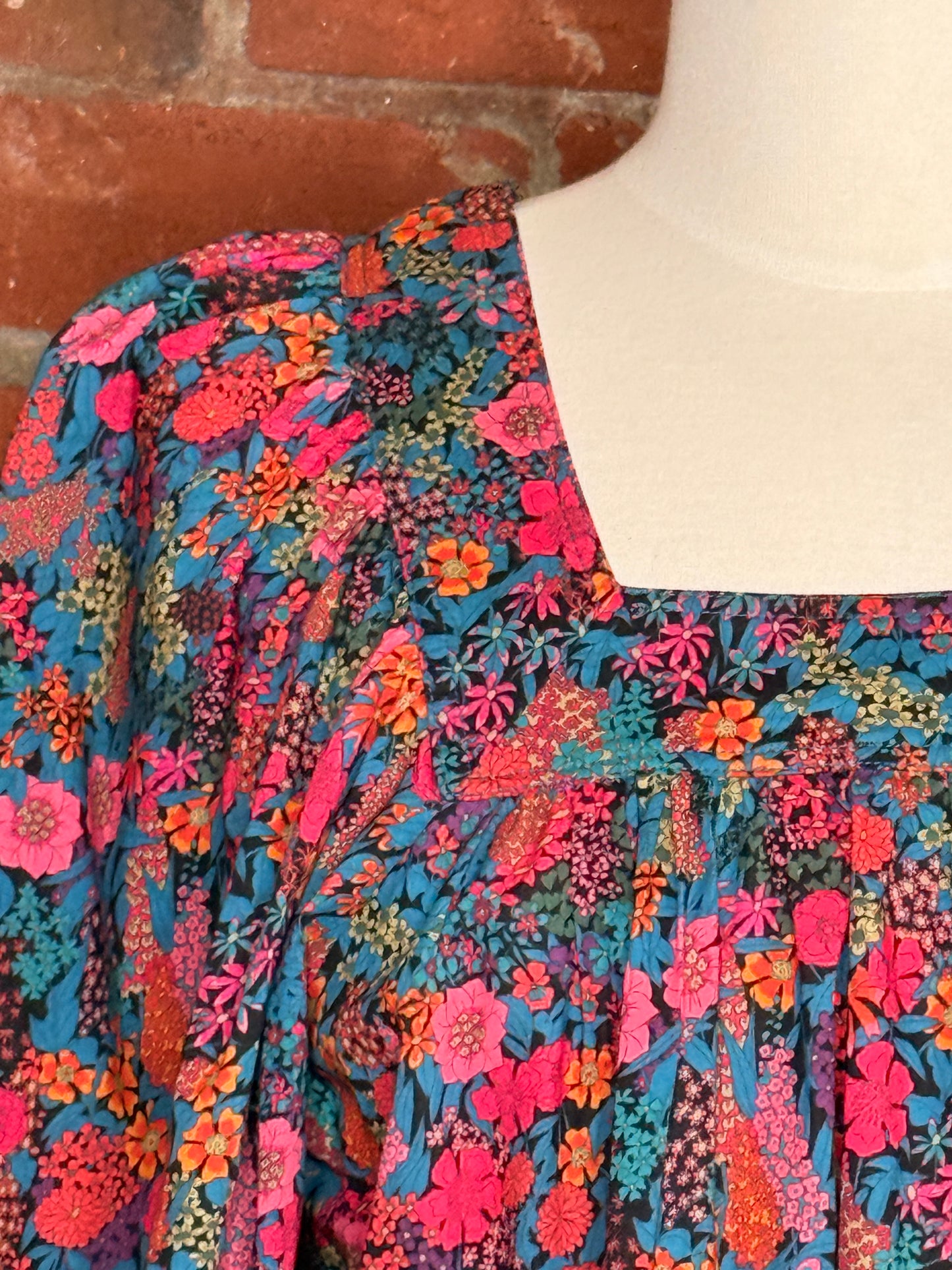 Smythe Square Neck Tunic | SZ XS